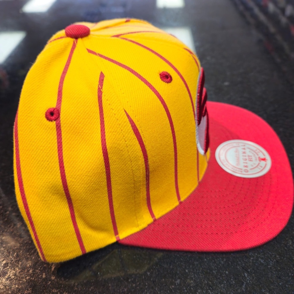Atlanta hawks SnapBack one size fits all - Picture 5 of 7